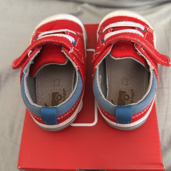 See Kai Run, Stevie II RED Shoe, size 5 - Picture 3 of 5
